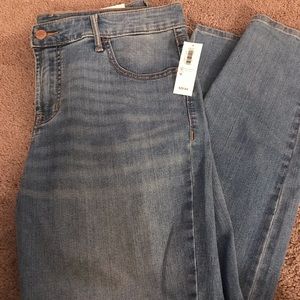 5 pairs of Old Navy Jeans size 12